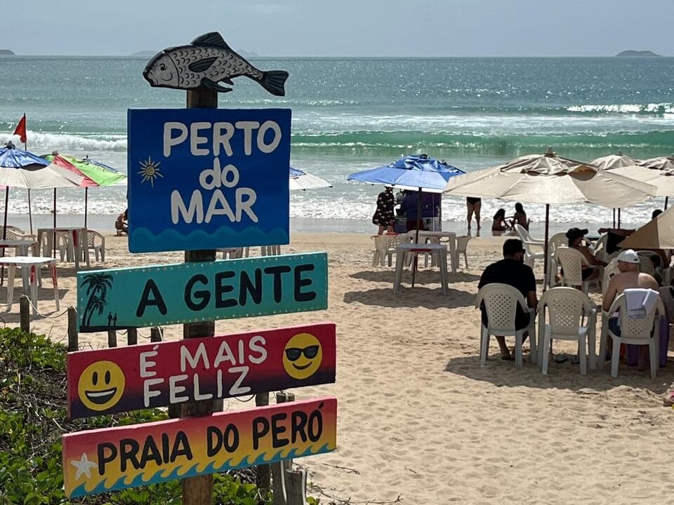 praia do pero em cabo frio rj