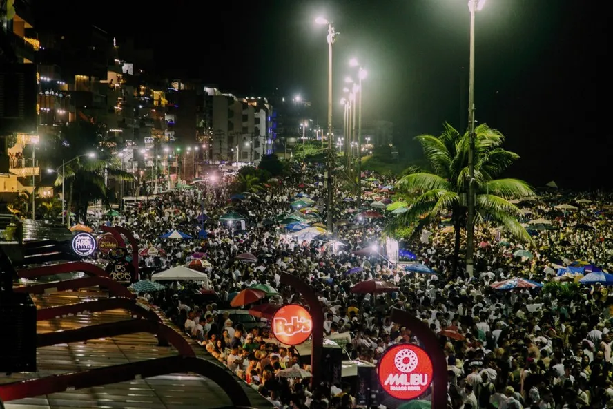 A Incerta Virada do Ano em Cabo Frio Réveillon 2025 Entre Dúvidas e Alternativas